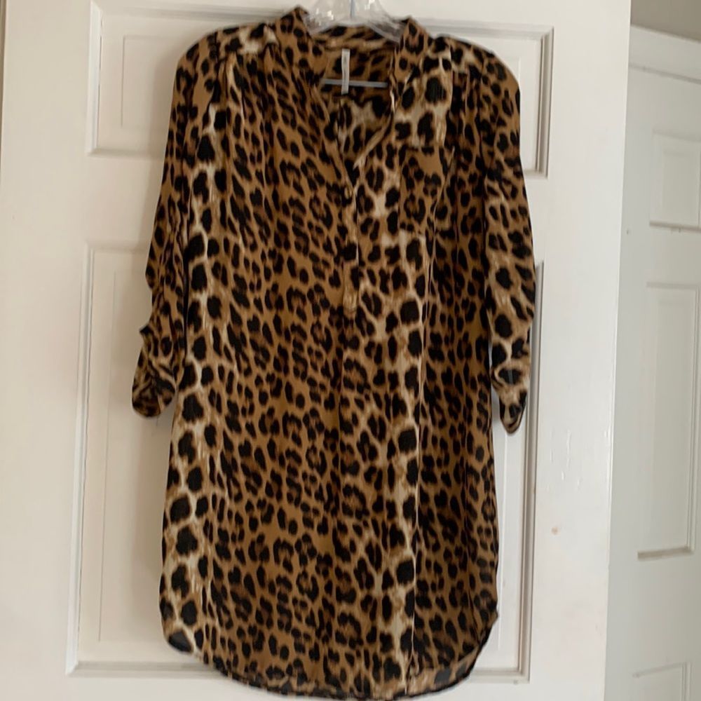 Animal print boutique shirt dress Size small new condition free shipping